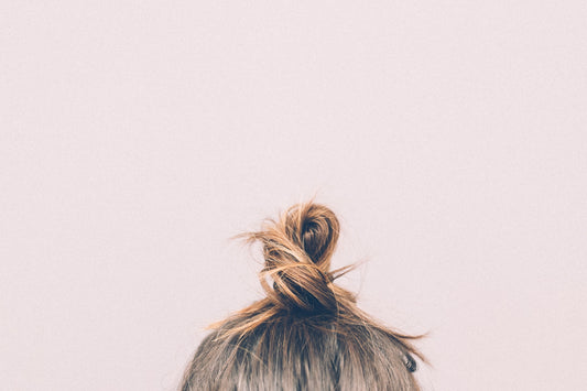How to Do the Messy Bun and Look Effortlessly Cool